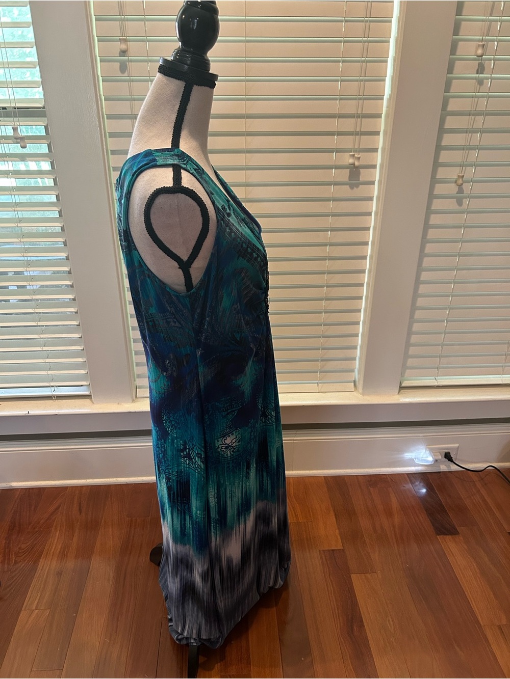 R&M Richards Teal & Navy Sleeveless V-Neck Maxi Dress with Decorative Medallion - Picture 4 of 8